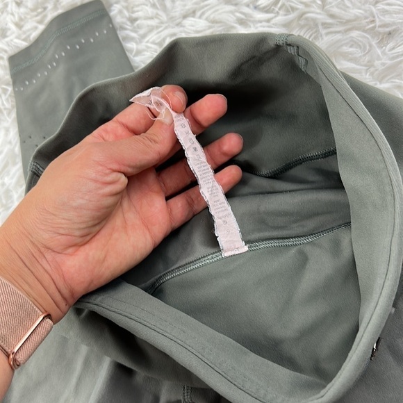 Lululemon Zoned In Tights - Picture 6 of 6